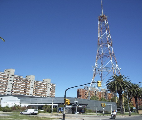 Desmontaje y retiro de la estructura autosoportada de TNU